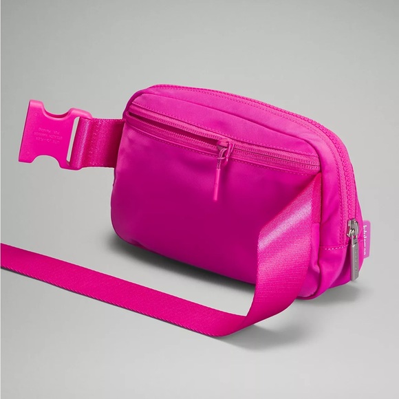 Everywhere Belt Bag 1L Lululemon Sonic Pink - Picture 4 of 7